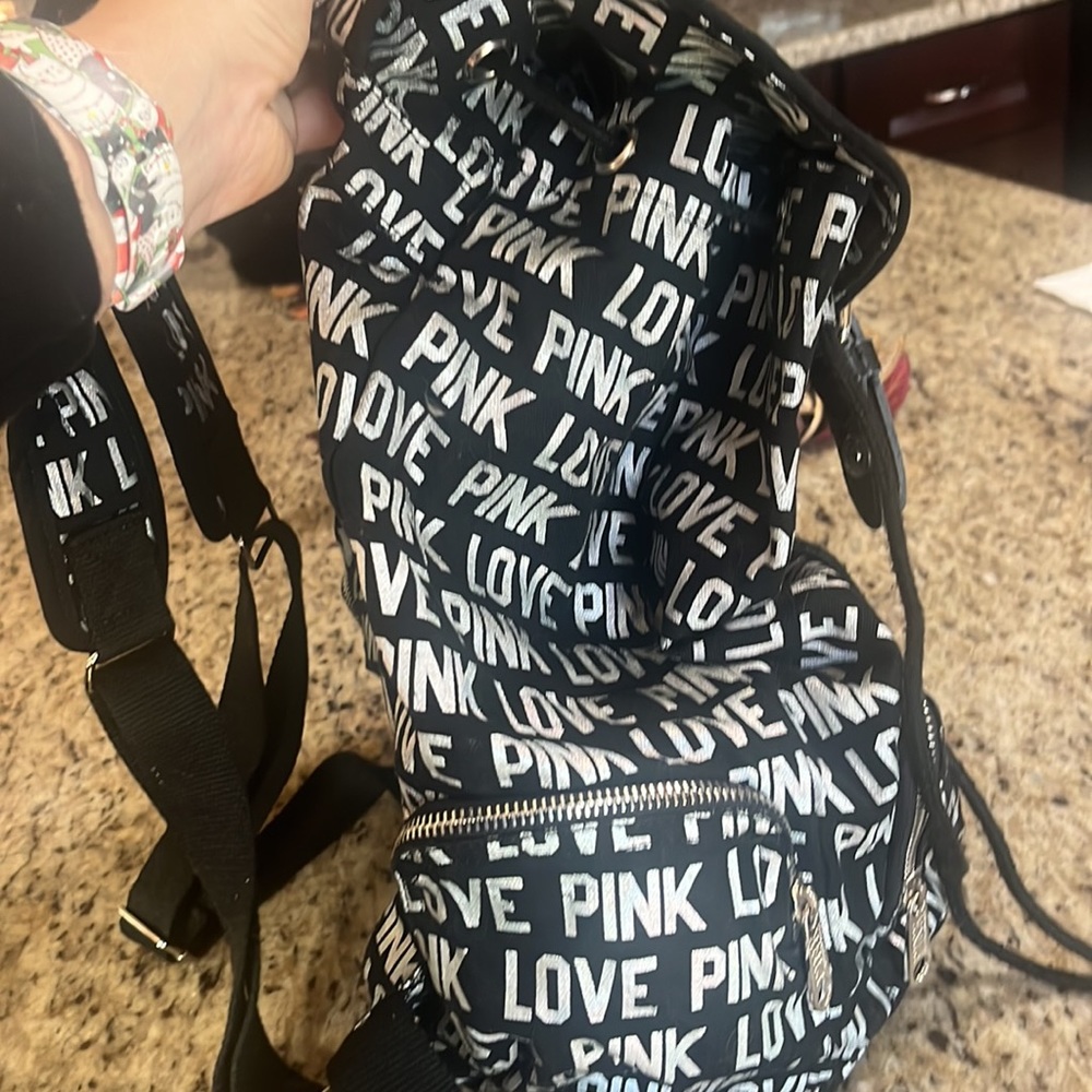 Mint condition Victoria’s Secret pink vintage backpack - Picture 3 of 8